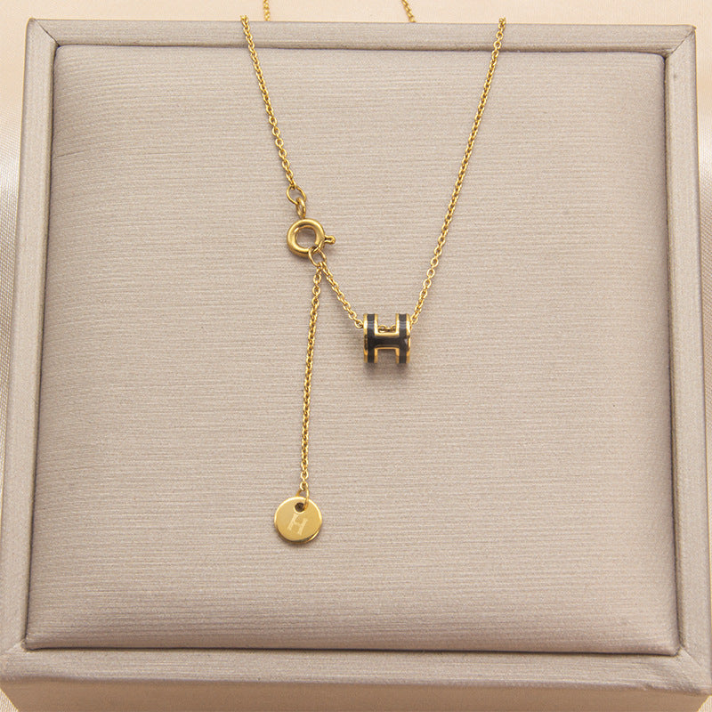 GOLDURA® H ENAMEL NECKLACE