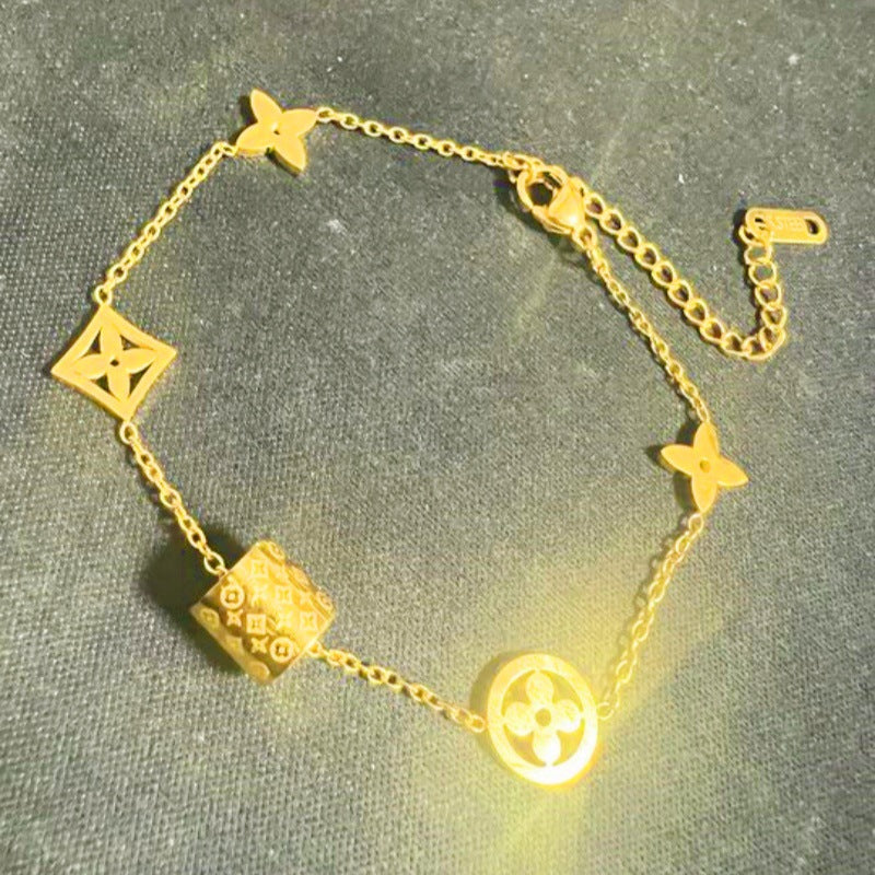 GOLDURA® CLOVER GRACE BRACELET