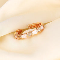 Champagne Gold - White MOP