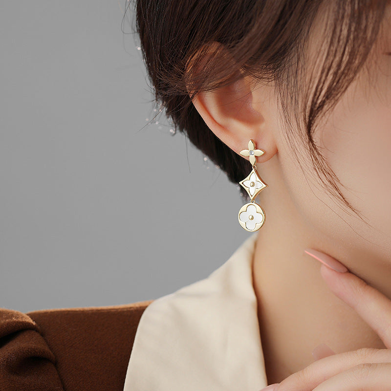 GOLDURACLOVER PENDANT EARRINGS