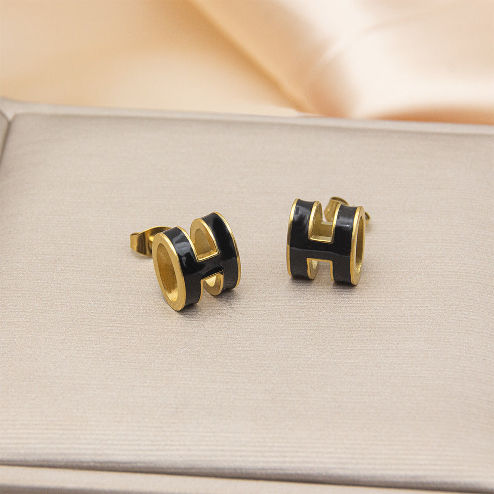 GOLDURA® H ENAMEL NECKLACE