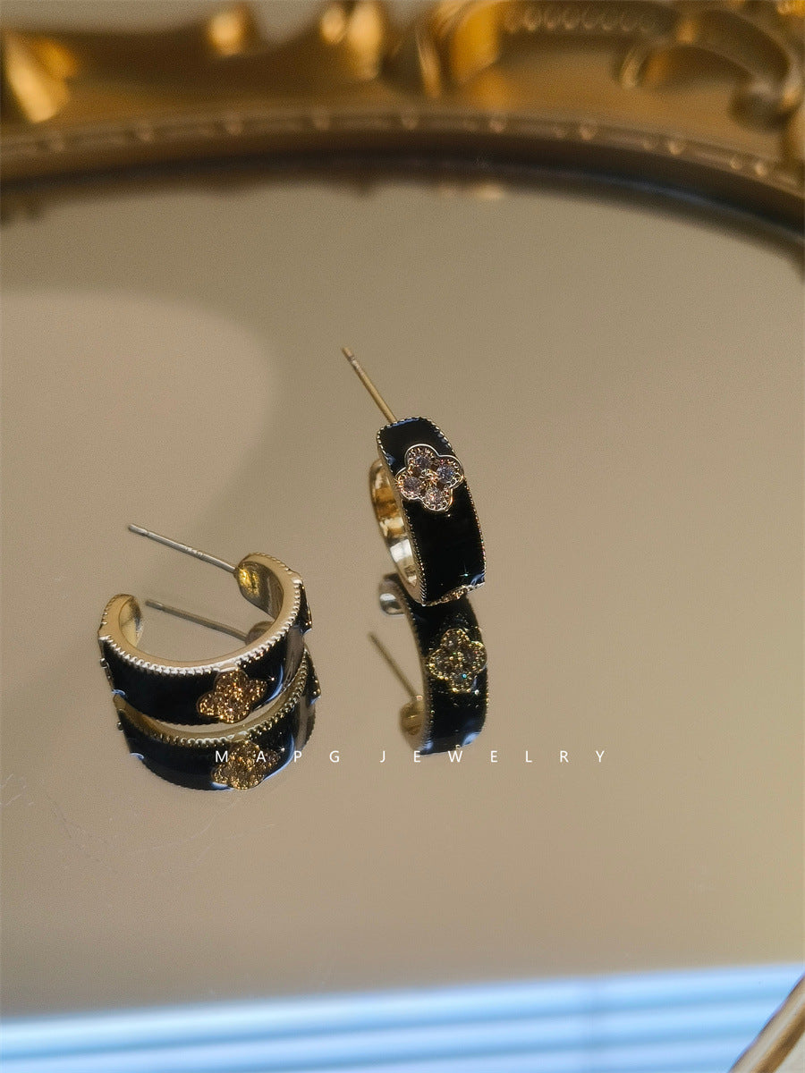 GOLDURA® ENAMEL CLOVER SIGNATURE EARRINGS