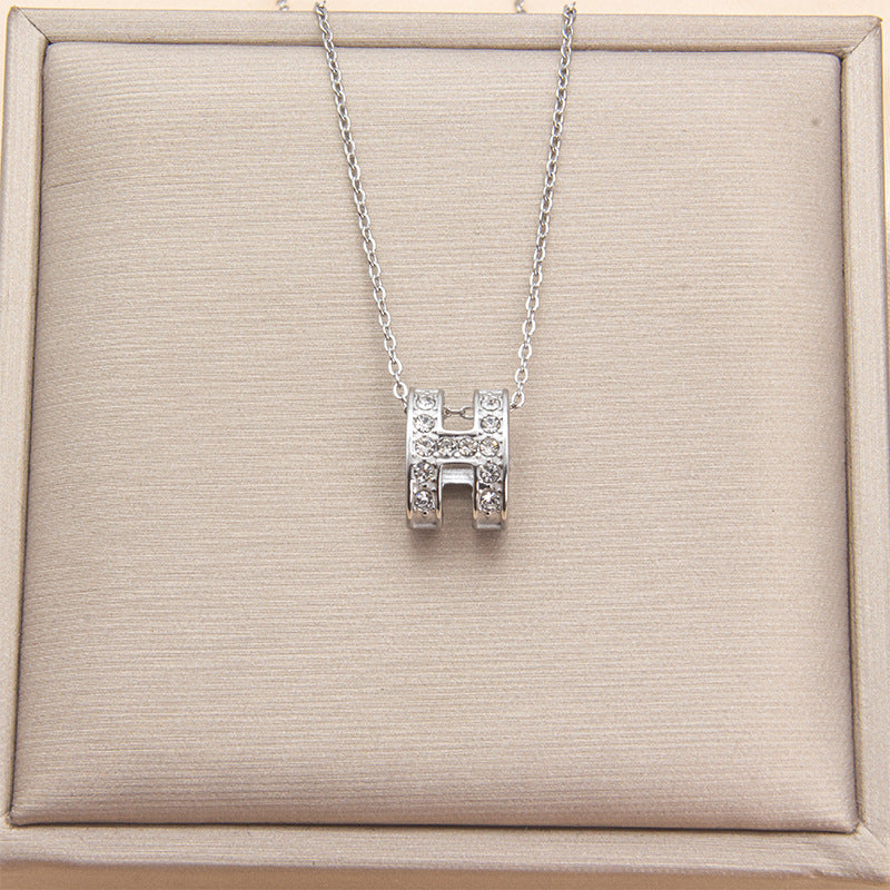 GOLDURA® H ENAMEL NECKLACE