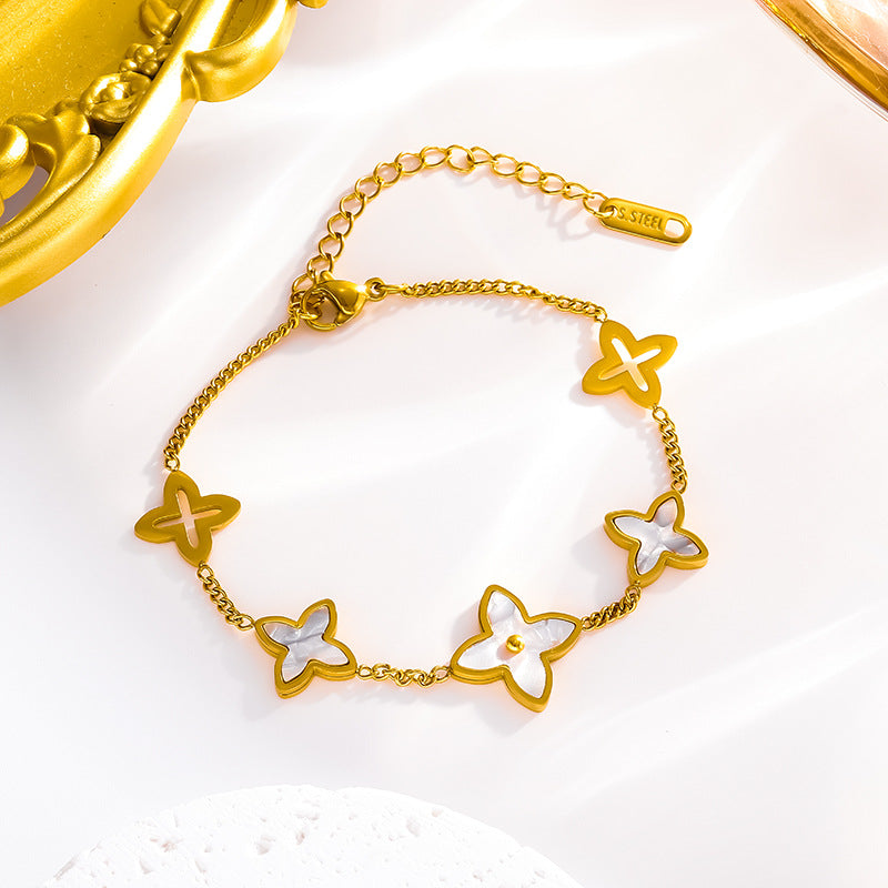 GOLDURA® MOTHER-OF-PEARL VINTAGE NECKLACE