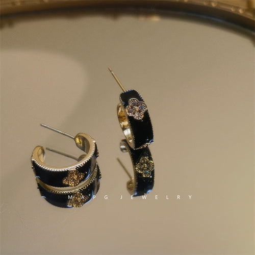 GOLDURA® ENAMEL CLOVER SIGNATURE EARRINGS