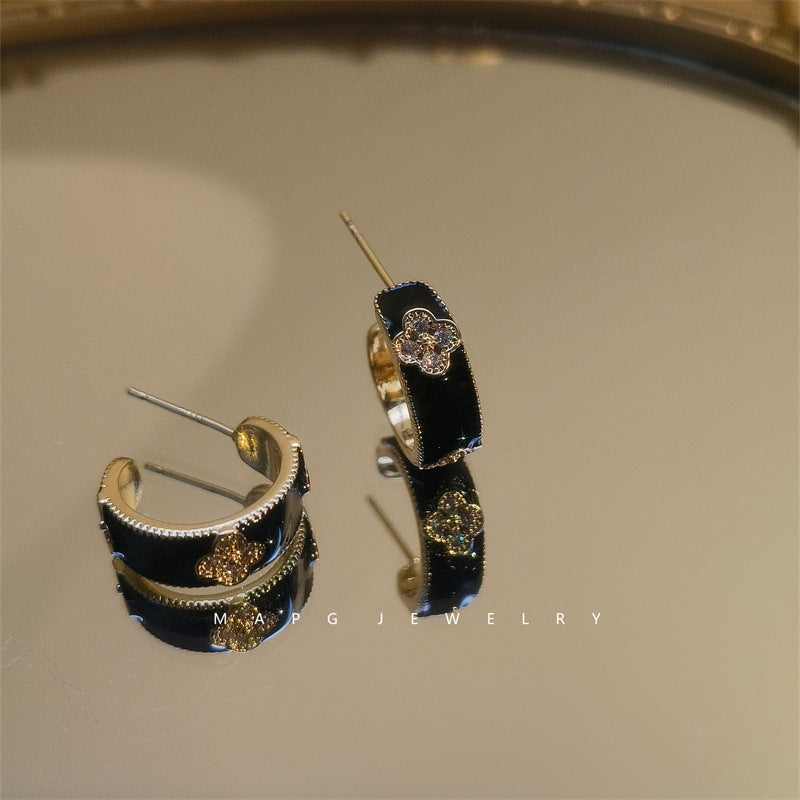 GOLDURA® ENAMEL CLOVER SIGNATURE EARRINGS