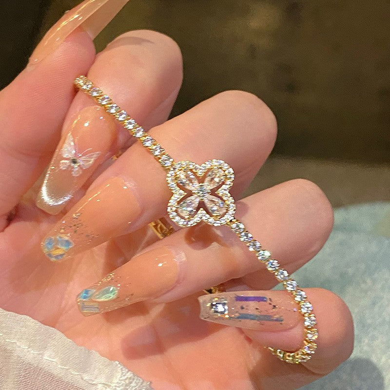 Shimmering Azure Clover Zircon Bracelet