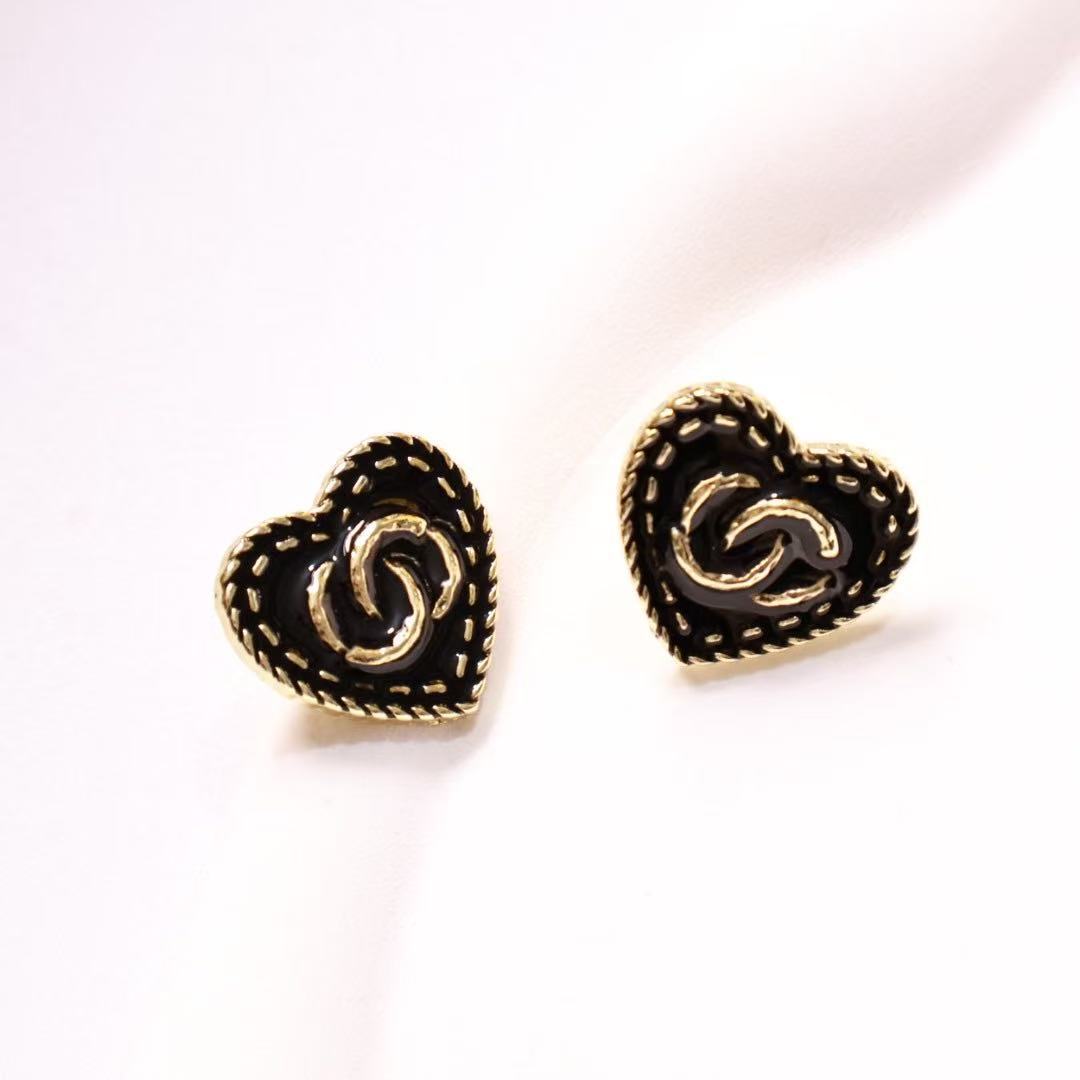 GOLDURA® DOUBLE C HEART EARRINGS