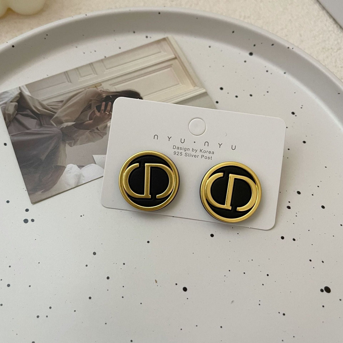 GOLDURA® VINTAGE MONOGRAM STUD EARRINGS