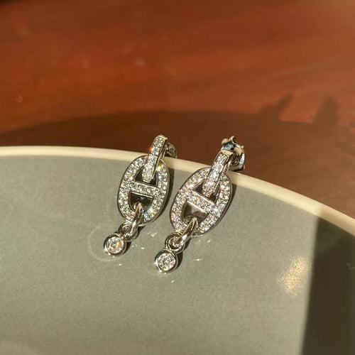 GOLDURA® CRYSTAL NOSE HOOP EARRINGS