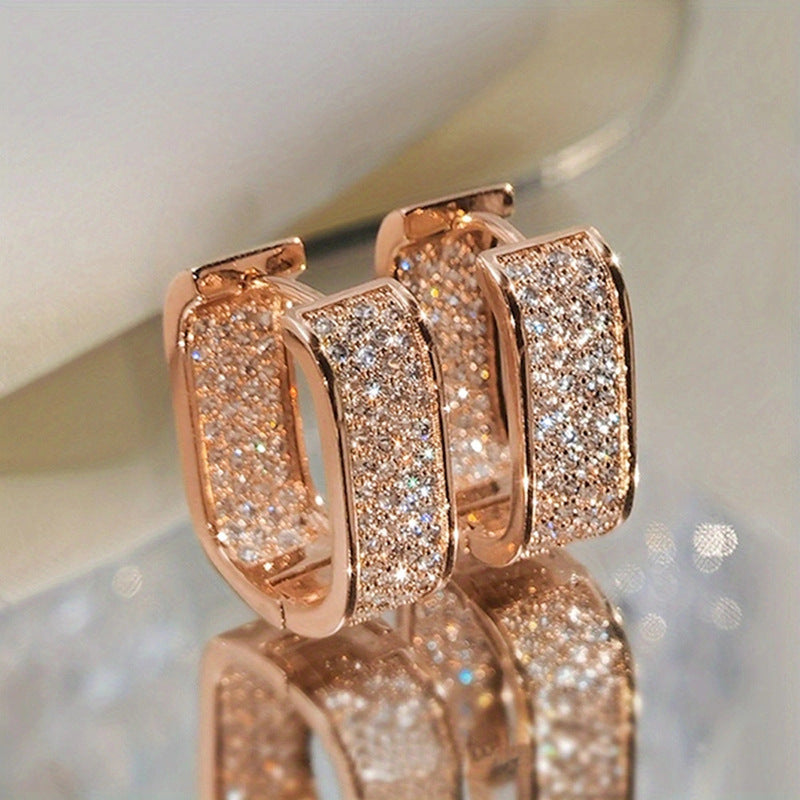 GOLDURA® PAVÉ HOOP EAR CUFF