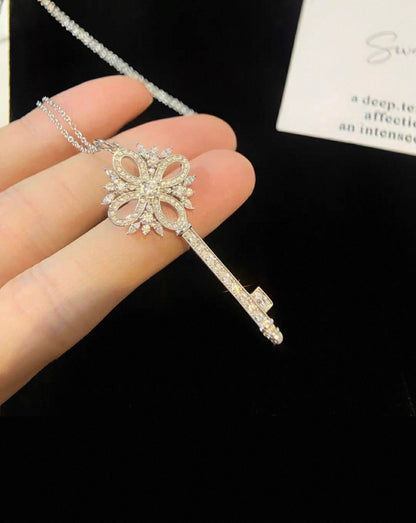 GOLDURA® SNOWFLAKE KEY PENDANT NECKLACE