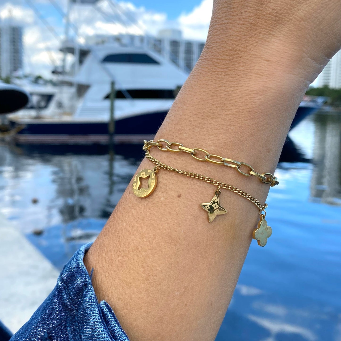 FOUR LEAF CLOVER CHARMS BRACELET - GOLD AND SILVER