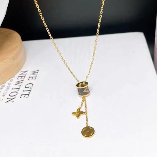 ELYSIAN CLOVER LEATHER NECKLACE