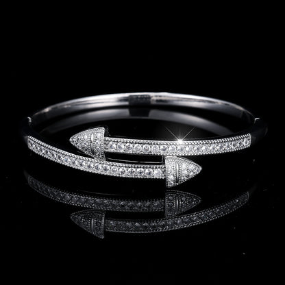 18K Gold Plated Nail Motif Bangle