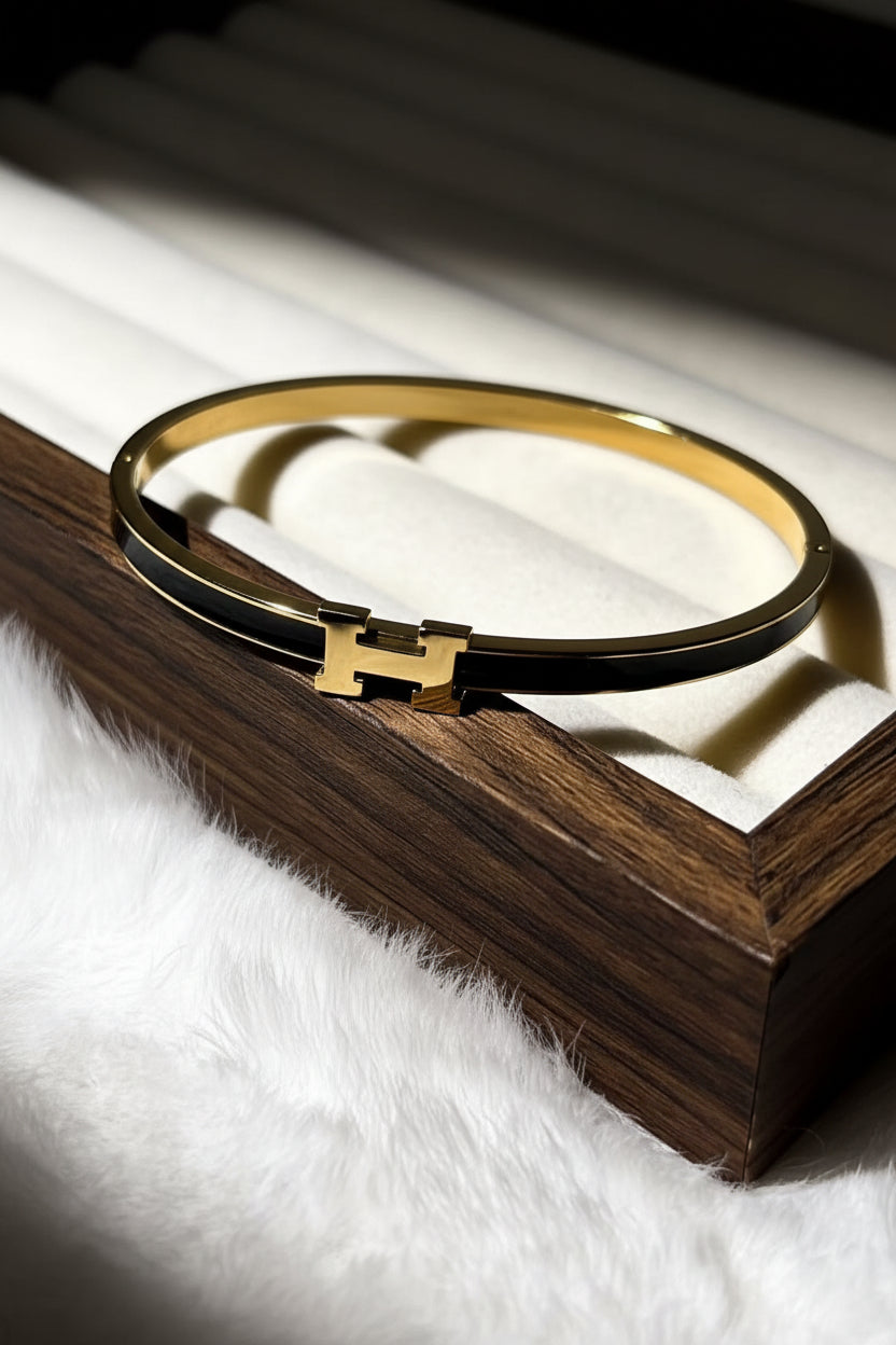Slim Enamel 'H' Clasp Bangle