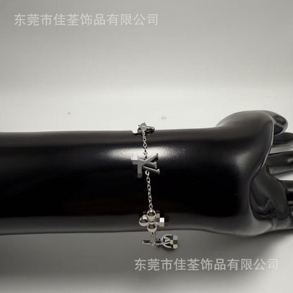 项链锁骨链手链脚链耳钉耳环钛钢v字饰品手链字母