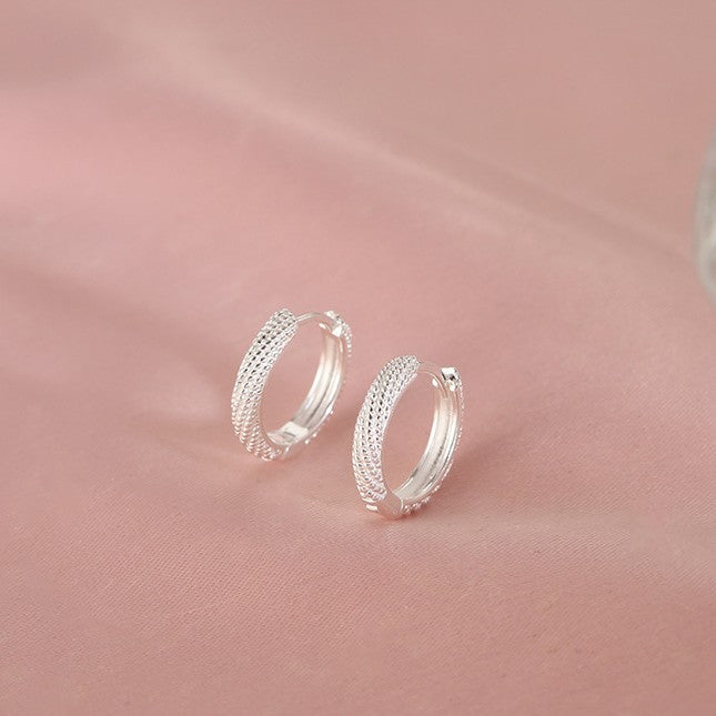 GOLDURA® TWISTED EAR CUFF