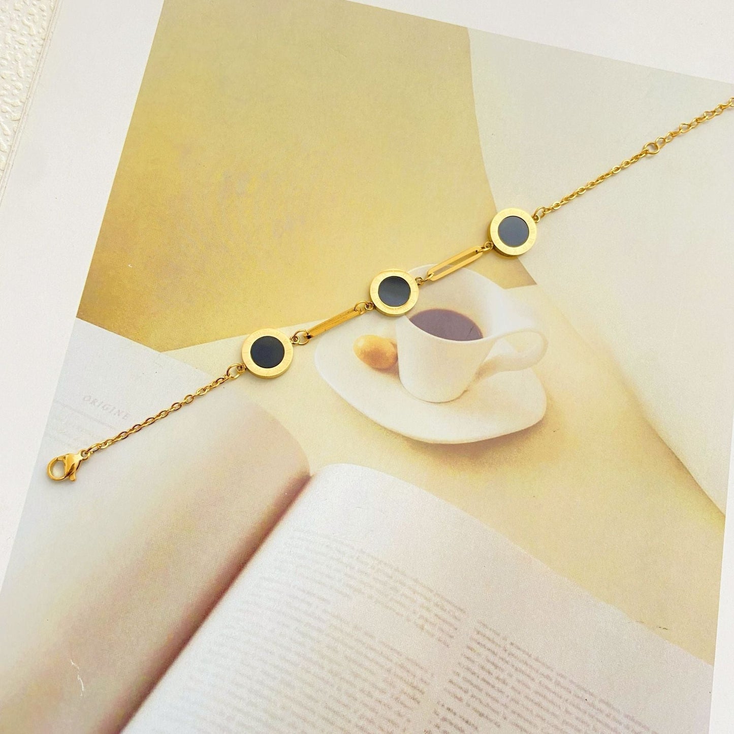 GOLDURA® CLOVER GRACE BRACELET
