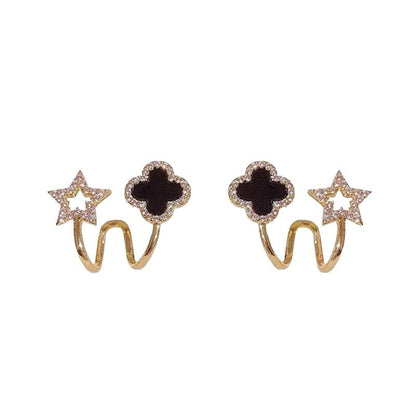 GOLDURA® CLOVER BLOOM STUD EARRINGS