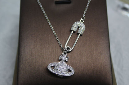 GOLDURA® SATURN PENDANT NECKLACE