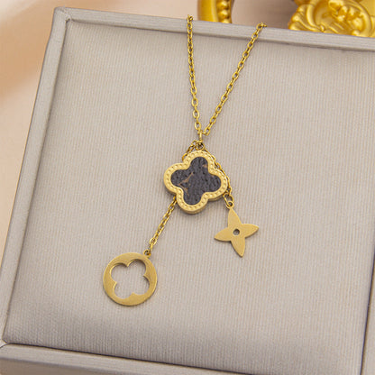 GOLDURA® CLOVER CHARM NECKLACE