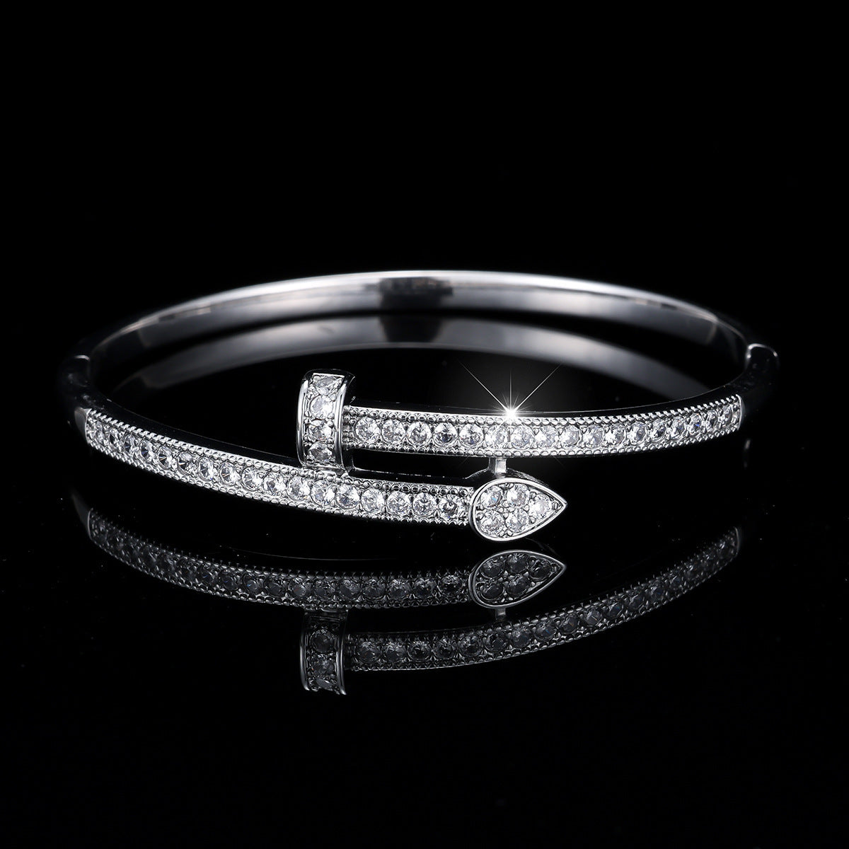 18K Gold Plated Nail Motif Bangle