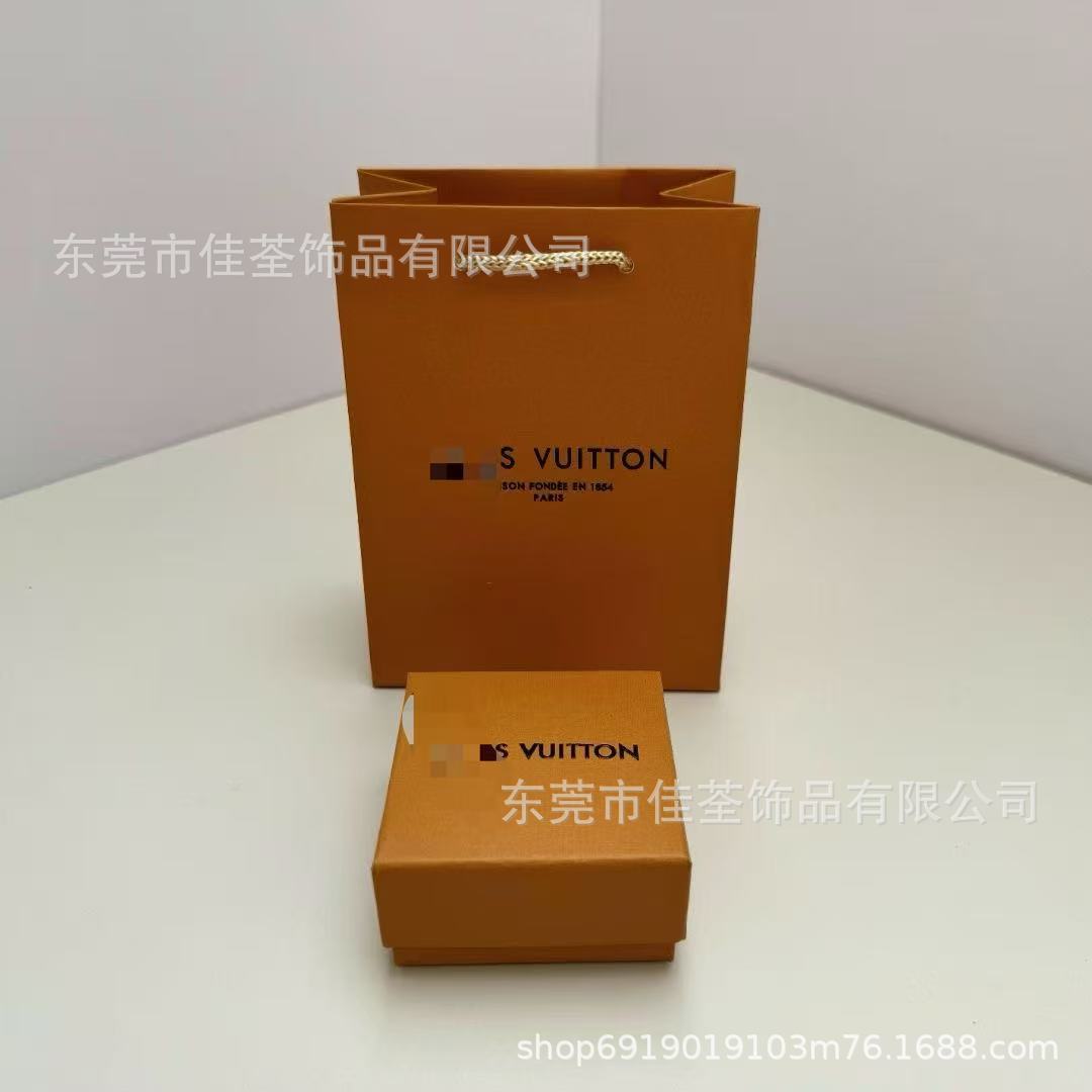 项链锁骨链手链脚链耳钉耳环钛钢v字饰品手链字母